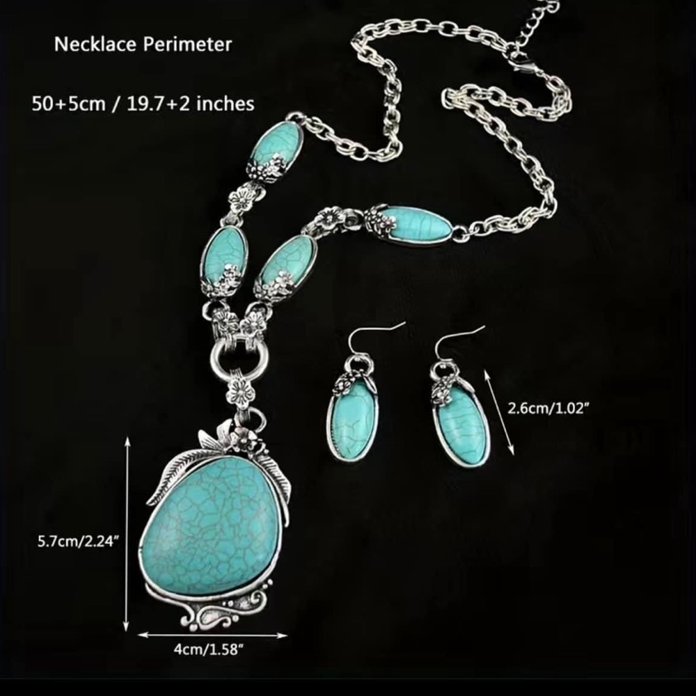 Vintage Turquoise Necklace Big Pendant Dangle Earrings.